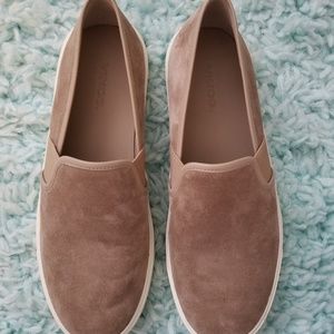 VINCE  slip ons